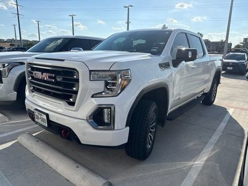 Used 2021 GMC Sierra 1500 AT4 w/ AT4 Premium Package AWD/4WD image 2
