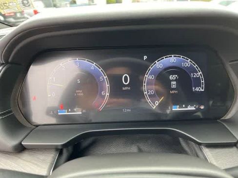 New 2025 Jeep Grand Cherokee L Overland w/ Luxury Tech Group IV image 16