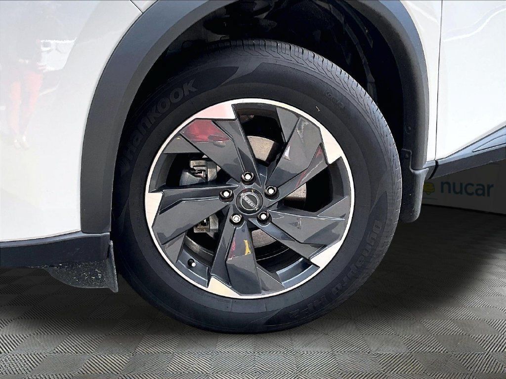 Used 2026 Nissan Rogue SV w/ Cold Weather Package AWD/4WD image 29