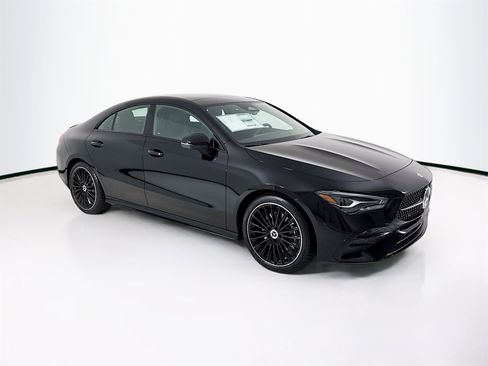 New 2026 Mercedes-Benz CLA 250 4MATIC image 1