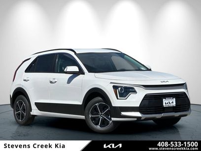 New 2025 Kia Niro EX