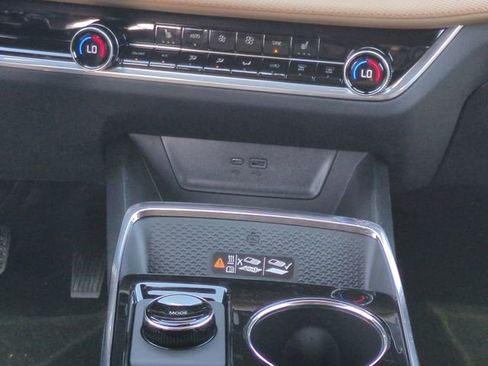 New 2026 Chevrolet Equinox ACTIV w/ Safety and Technology Package image 19