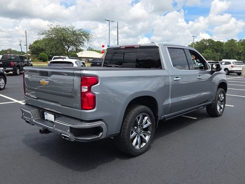 Used 2023 Chevrolet Silverado 1500 LTZ w/ LTZ Premium Package AWD/4WD image 17
