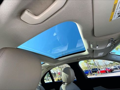 Certified 2017 Mercedes-Benz C 300 4MATIC Sedan image 14