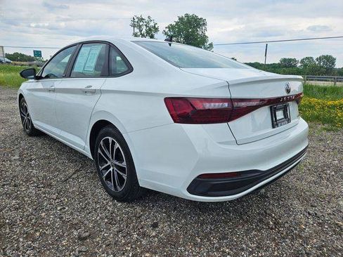 Used 2025 Volkswagen Jetta Sport FWD image 5