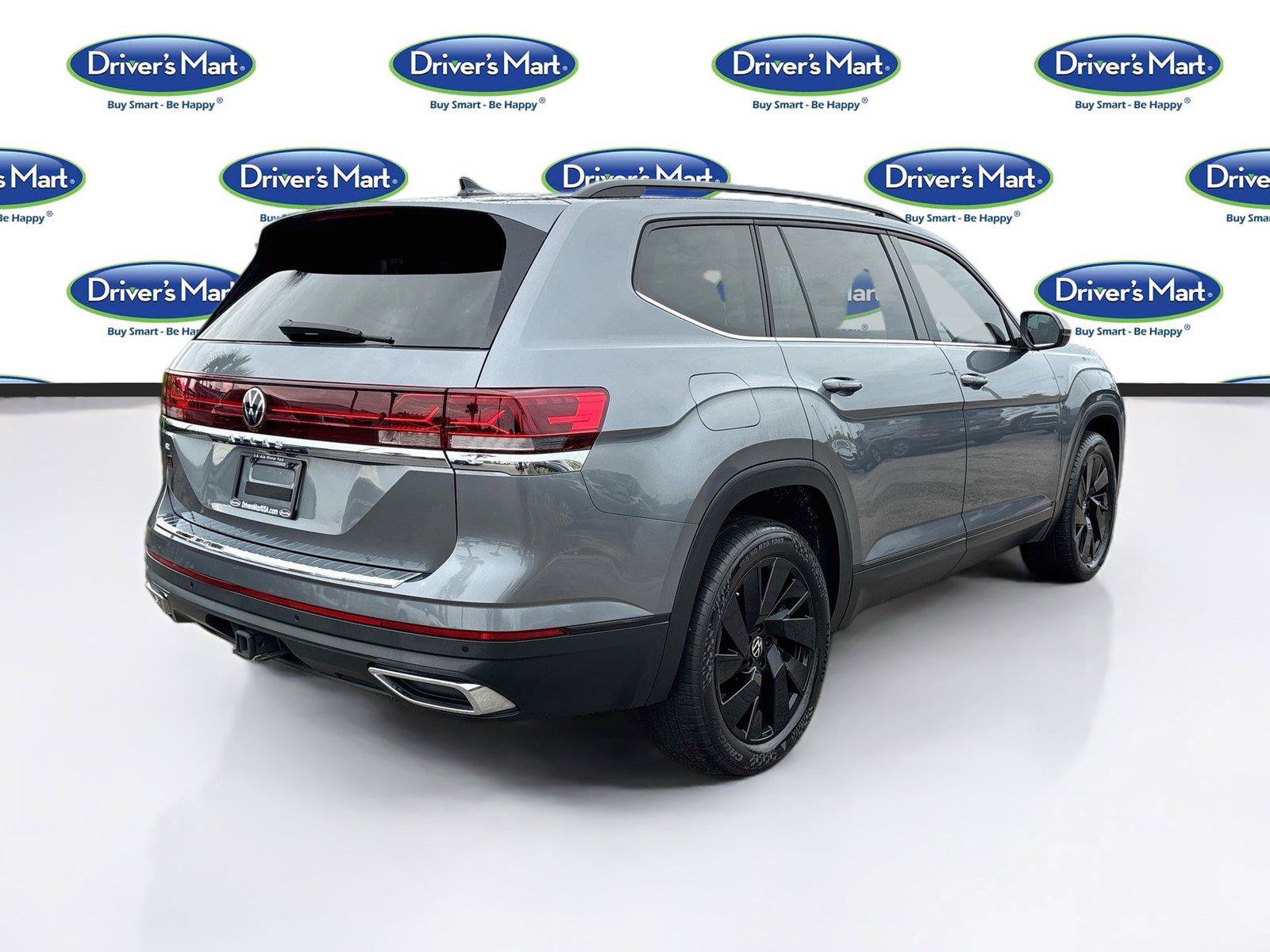 Used 2024 Volkswagen Atlas SE FWD image 7