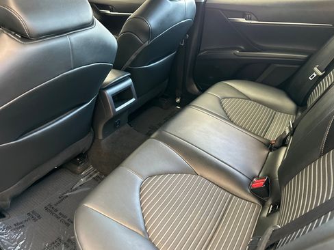 Certified 2022 Toyota Camry SE FWD image 11