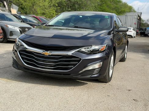 Used 2023 Chevrolet Malibu LS image 3