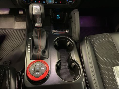 Used 2025 Ford Bronco Raptor image 16