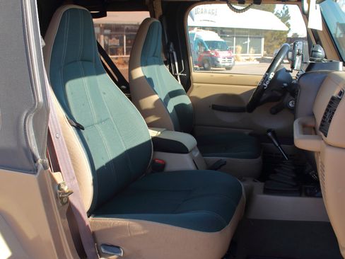 Used 1999 Jeep Wrangler Sahara image 5