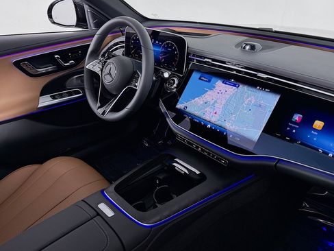 New 2026 Mercedes-Benz E 350 4MATIC Sedan image 15