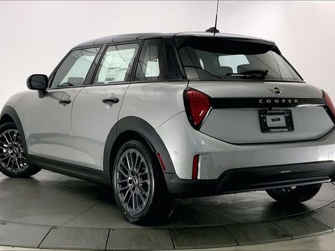 New 2026 MINI Cooper 4-Door Hardtop FWD image 2