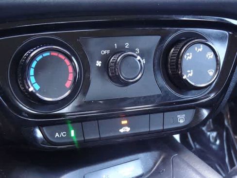 Used 2020 Honda HR-V LX image 21
