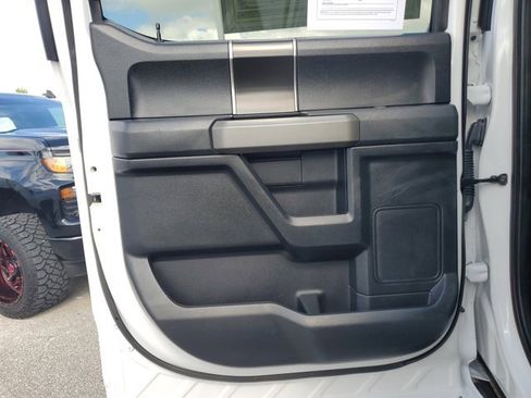 Used 2019 Ford F150 Raptor w/ Equipment Group 801A Mid image 13