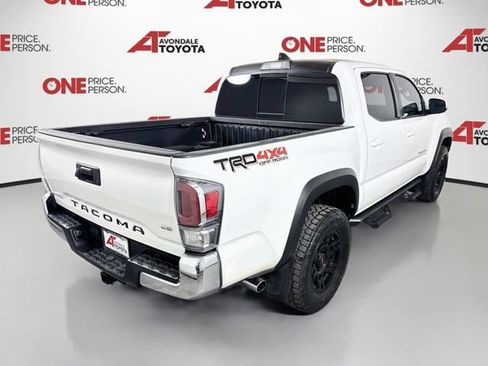 Certified 2021 Toyota Tacoma TRD Off-Road AWD/4WD image 8