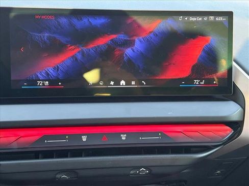 Used 2025 BMW X3 xDrive30i w/ Convenience Package image 12