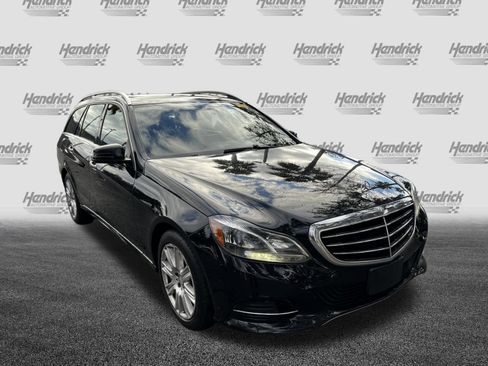 Used 2014 Mercedes-Benz E 350 4MATIC Wagon image 2