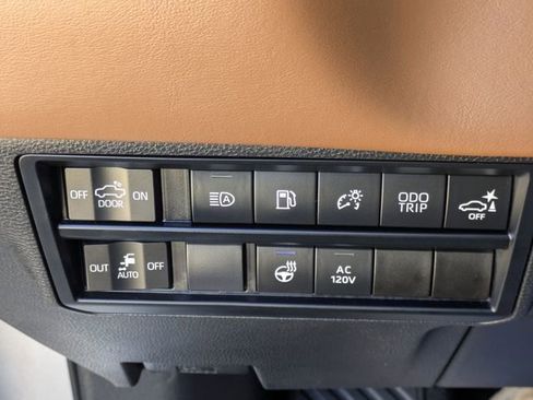 Used 2024 Toyota Tundra 1794 Edition image 23