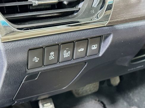 Used 2018 Toyota Avalon Limited w/ Protection Package image 11