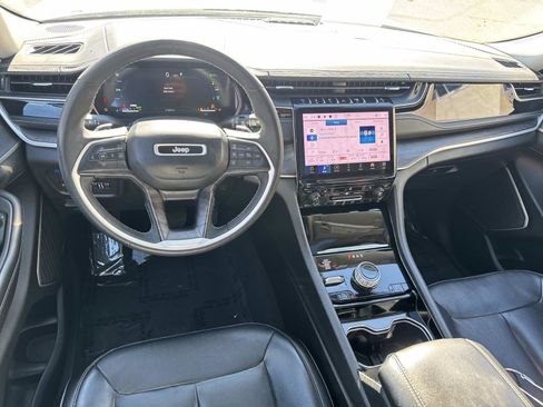 Used 2022 Jeep Grand Cherokee Limited 4xe image 7