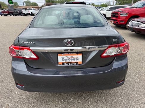 Used 2013 Toyota Corolla LE FWD image 4