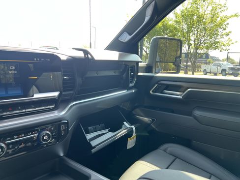 New 2026 Chevrolet Silverado 2500 High Country w/ Technology Package AWD/4WD image 30