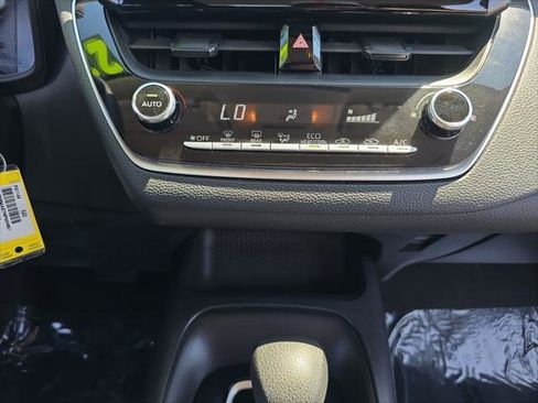 Certified 2022 Toyota Corolla LE FWD image 17