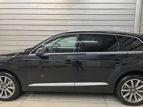 Used 2019 Audi Q7 3.0T Premium Plus w/ Premium Plus Package AWD/4WD image 7