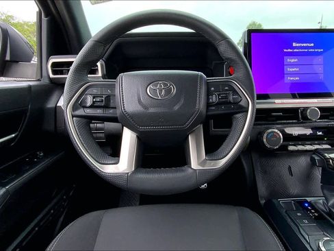 Used 2025 Toyota Tacoma TRD Sport RWD image 6