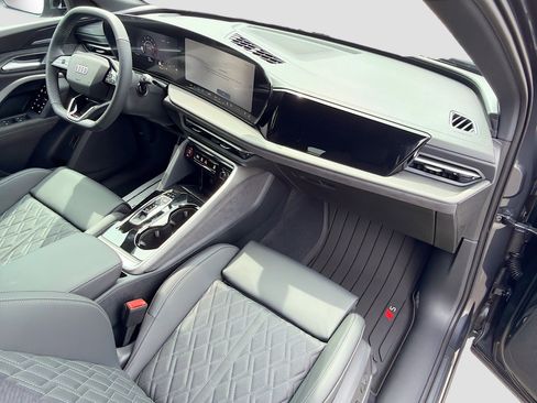 New 2026 Audi SQ5 Premium Plus AWD/4WD image 13
