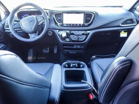 New 2026 Chrysler Pacifica Select w/ S Appearance Package FWD image 27