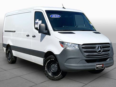 Used 2022 Mercedes-Benz Sprinter 2500 image 3