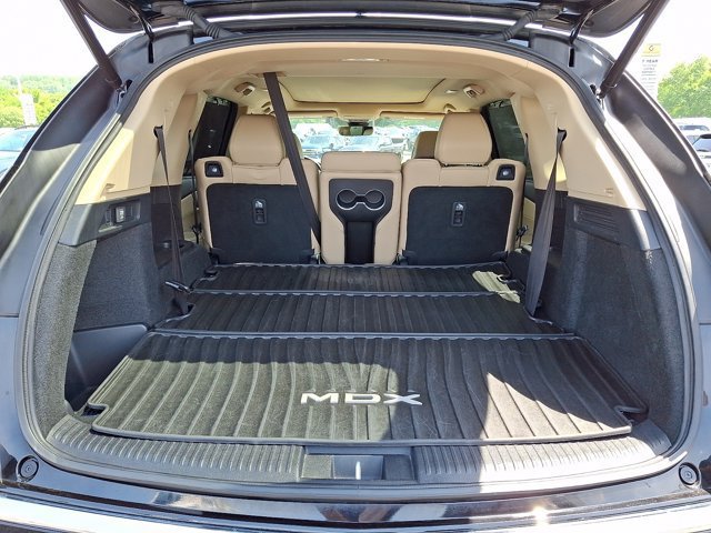 Used 2023 Acura MDX w/ Technology Package AWD/4WD image 40