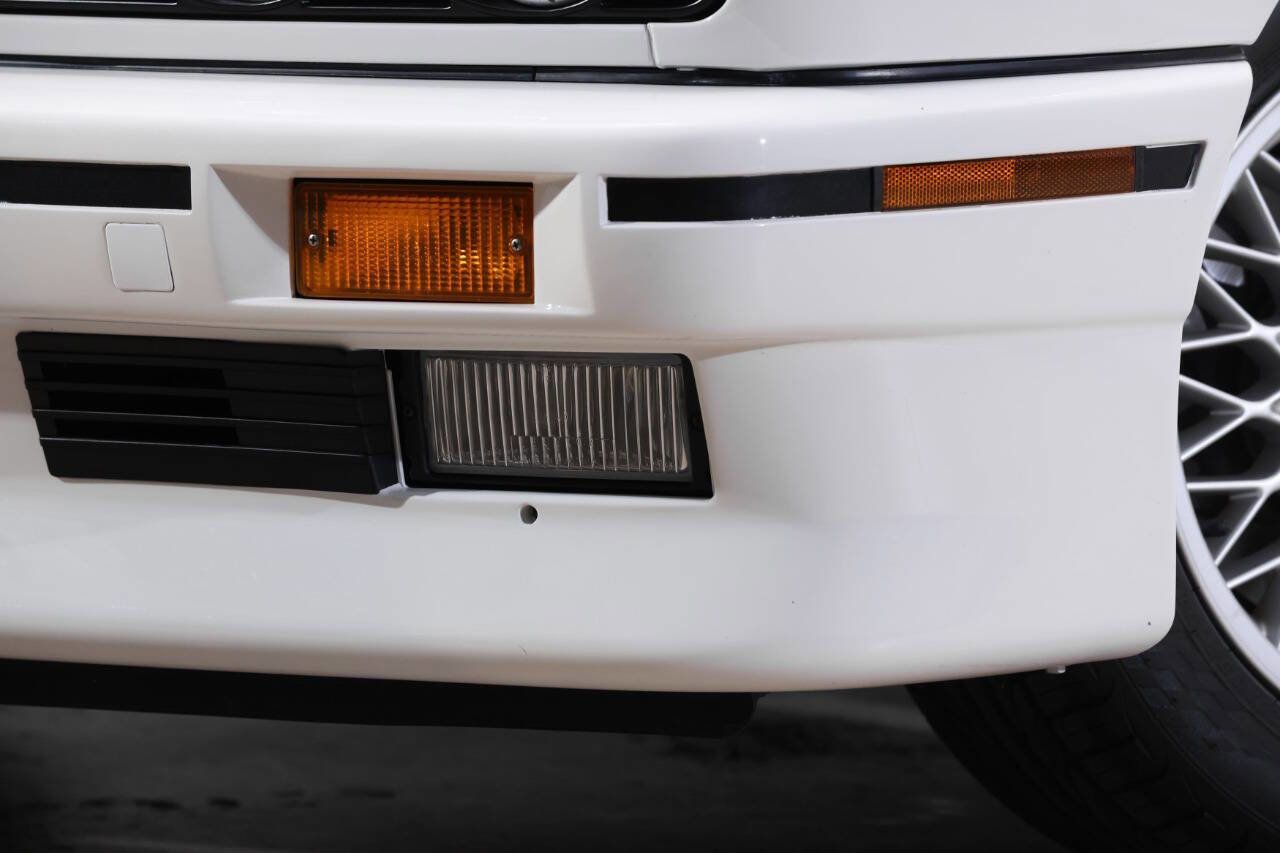 Used 1988 BMW M3 Coupe RWD image 5