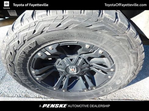 Used 2013 Jeep Wrangler Unlimited Sahara image 7