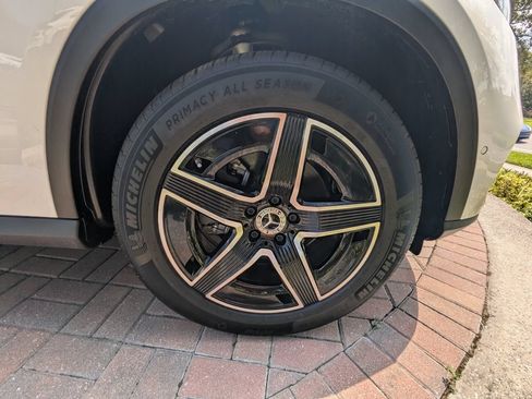 Certified 2026 Mercedes-Benz GLC 300 image 23