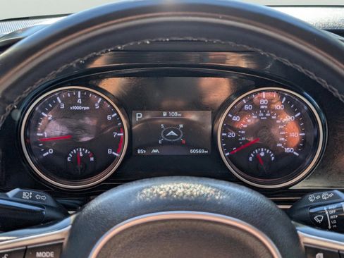 Certified 2023 Kia Carnival EX image 35