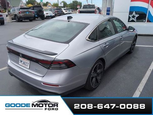 Used 2024 Honda Accord Sport image 4