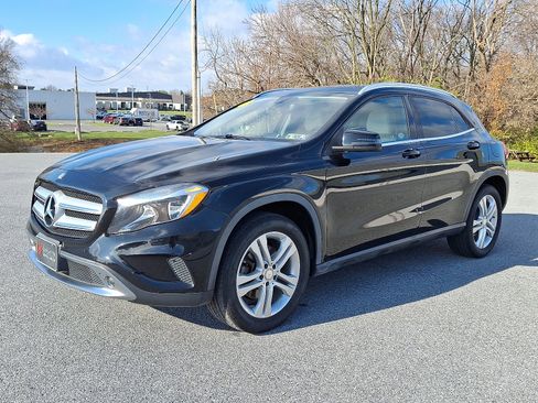 Used 2015 Mercedes-Benz GLA 250 4MATIC image 3