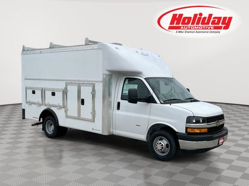 New 2026 Chevrolet Express 3500 w/ Power Convenience Package RWD image 1