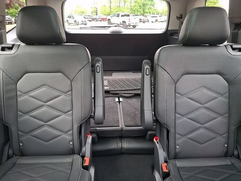 Certified 2026 Volkswagen Atlas SE w/ Panoramic Sunroof Package AWD/4WD image 19