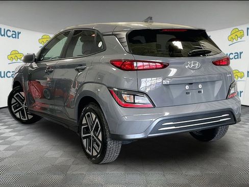 Used 2023 Hyundai Kona SE w/ Cargo Package FWD image 4