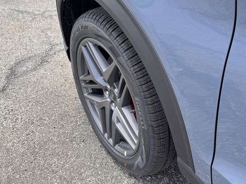 New 2026 Ford Explorer ST-Line w/ ST-Line Street Pack image 8