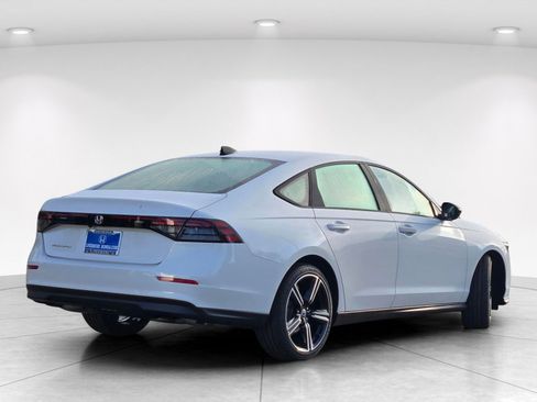 New 2026 Honda Accord SE image 4