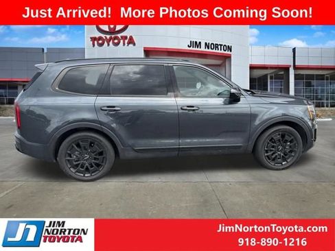 Used 2022 Kia Telluride SX w/ SX Prestige Package AWD/4WD image 8