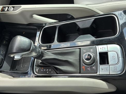 Used 2022 Kia Telluride S AWD/4WD image 32