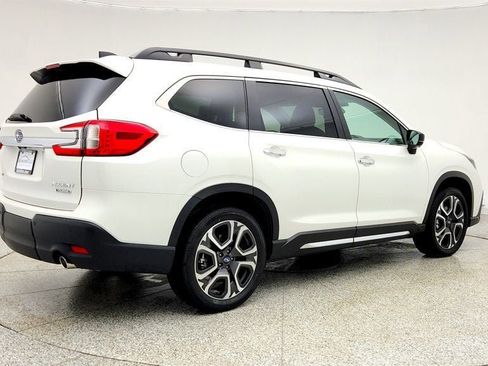 Used 2025 Subaru Ascent Touring image 5