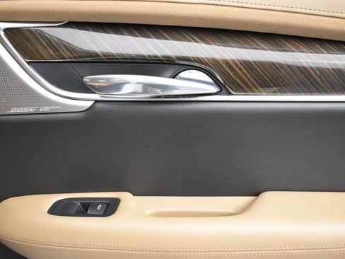 Used 2022 Cadillac XT6 Sport w/ Platinum Package image 29