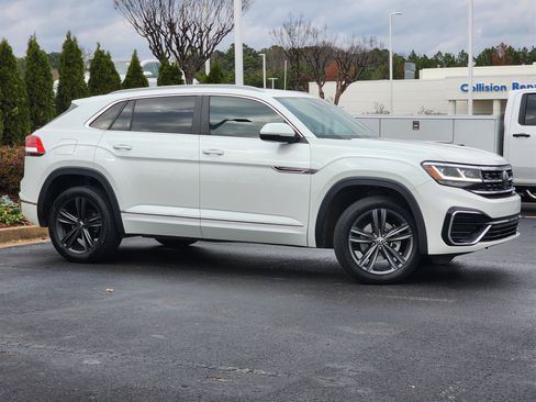 Used 2022 Volkswagen Atlas Cross Sport SEL R-Line image 19