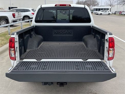 Used 2019 Nissan Frontier SV image 30
